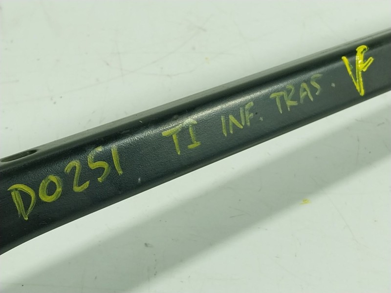 Recambio de brazo suspension inferior trasero izquierdo para bmw 1 (f40) 118 d referencia OEM IAM  685156906 