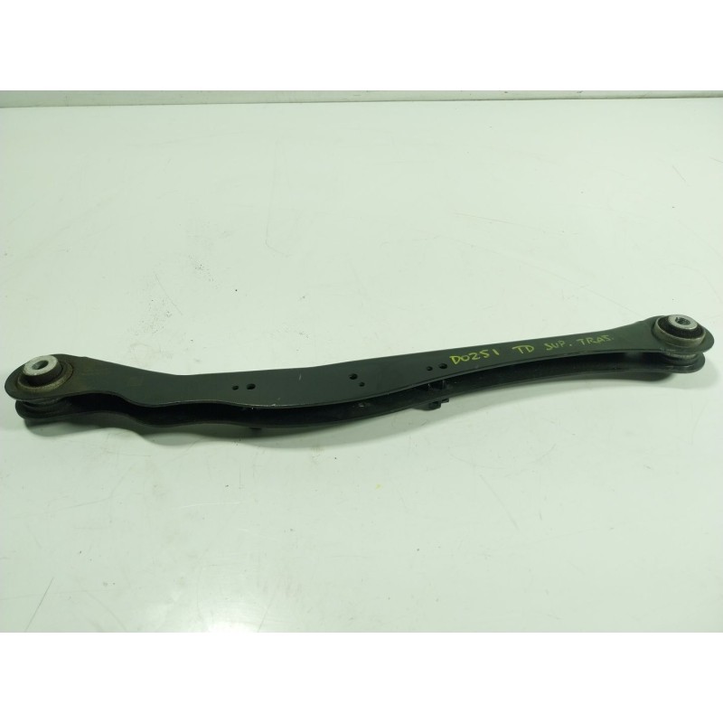 Recambio de brazo suspension superior trasero derecho para bmw 1 (f40) 118 d referencia OEM IAM  688469305 