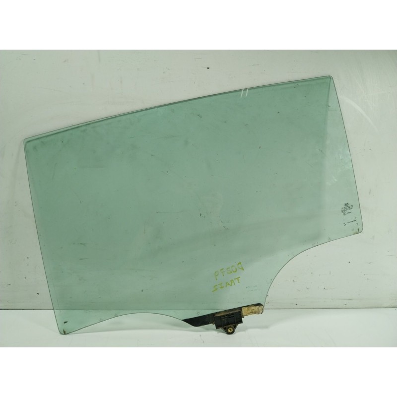 Recambio de cristal puerta trasero izquierdo para kia sportage iv (ql, qle) 1.7 crdi referencia OEM IAM 83410F1000  