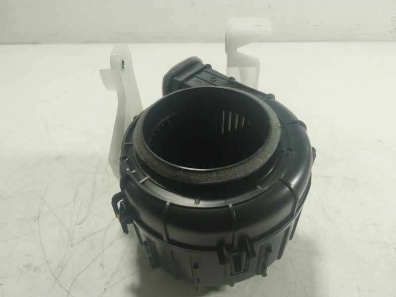 Recambio de motor calefaccion para toyota c-hr (_x1_) 1.8 hybrid (zyx10_, zyx11_) referencia OEM IAM  G923012020 