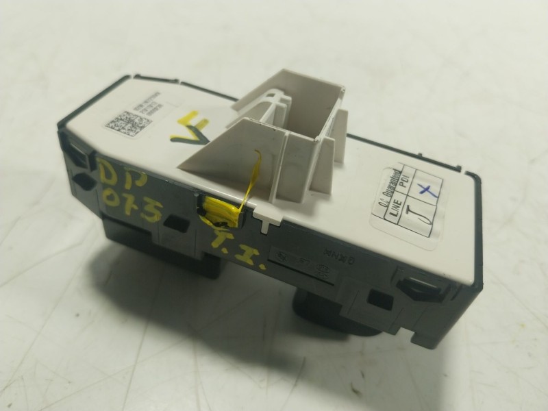 Recambio de mando elevalunas trasero izquierdo para hyundai tucson (nx4e, nx4a) 1.6 t-gdi referencia OEM IAM  93581N72504X 