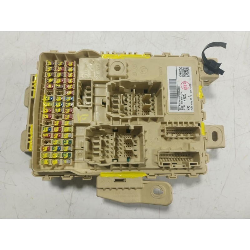 Recambio de caja reles / fusibles para hyundai tucson (nx4e, nx4a) 1.6 t-gdi referencia OEM IAM  91950N7220 