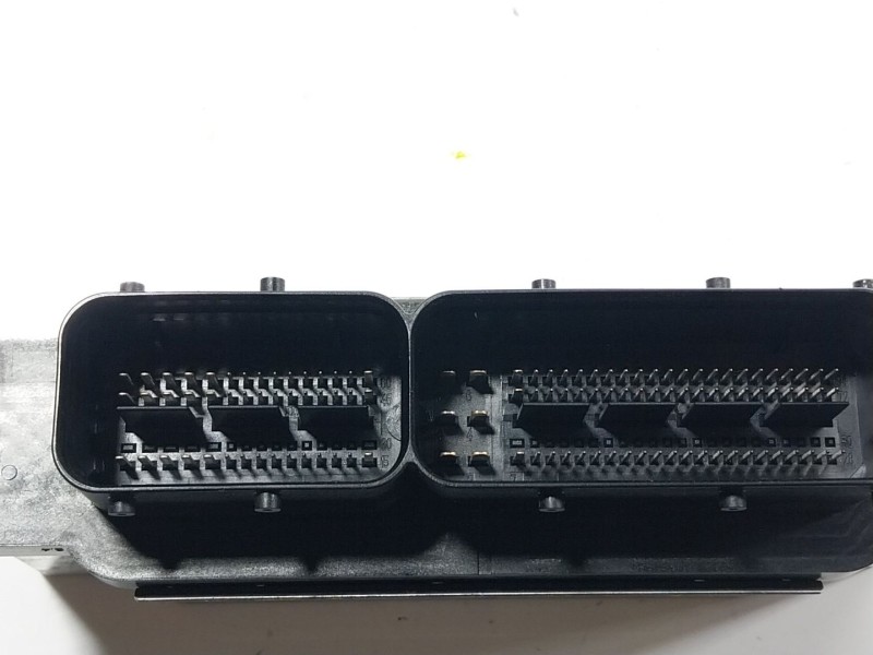 Recambio de centralita motor uce para skoda fabia iii (nj3) 1.0 referencia OEM IAM  04E907309CB 