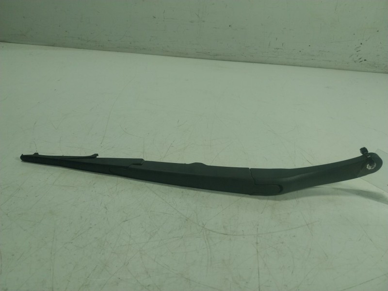 Recambio de brazo limpia trasero para hyundai tucson (nx4e, nx4a) 1.6 t-gdi referencia OEM IAM   