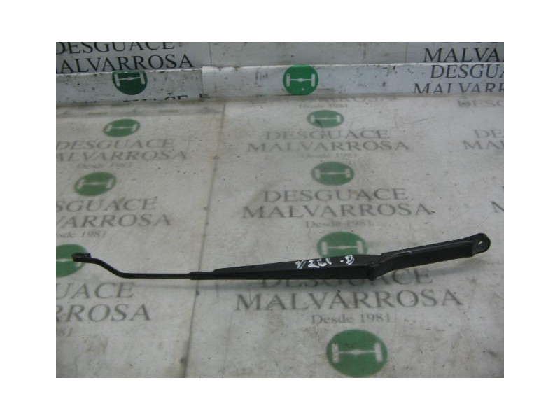 Recambio de brazo limpia delantero derecho para toyota avensis berlina (t 22) 2.0 terra (4-ptas.) referencia OEM IAM   