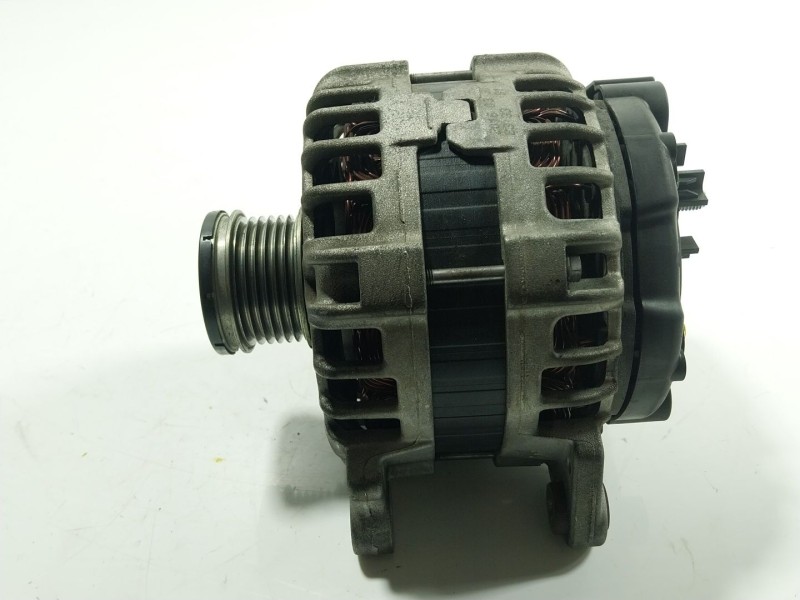 Recambio de alternador para skoda fabia iii (nj3) 1.0 referencia OEM IAM  04C903023C 