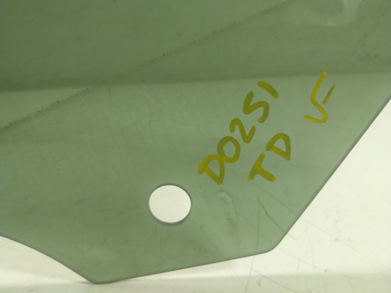 Recambio de cristal puerta trasero derecho para bmw 1 (f40) 118 d referencia OEM IAM 51357469092  