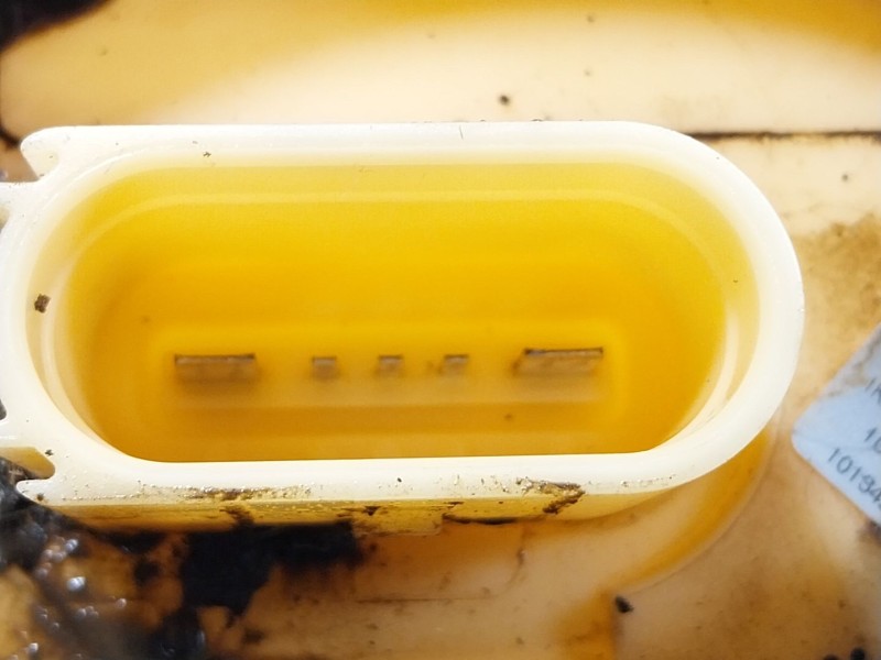 Recambio de aforador para audi a3 sportback (8pa) 1.6 tdi referencia OEM IAM   