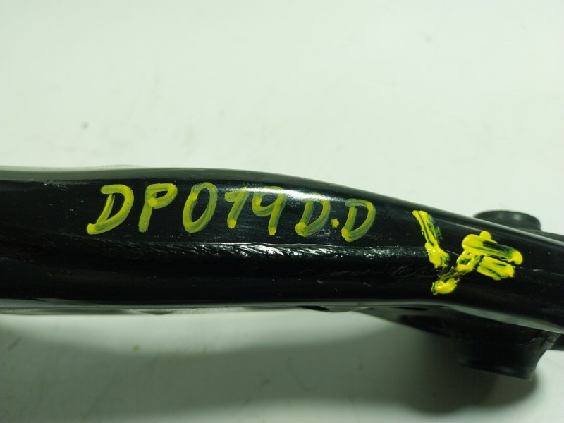 Recambio de brazo suspension inferior delantero derecho para toyota c-hr (_x1_) 1.8 hybrid (zyx10_, zyx11_) referencia OEM IAM  