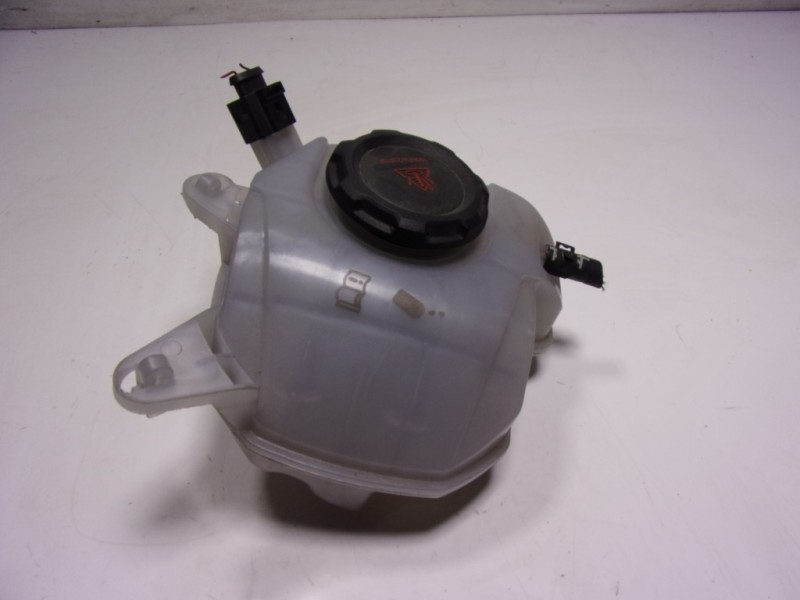 Recambio de deposito expansion para volkswagen taigo 1.0 tsi referencia OEM IAM 2Q0121407D  