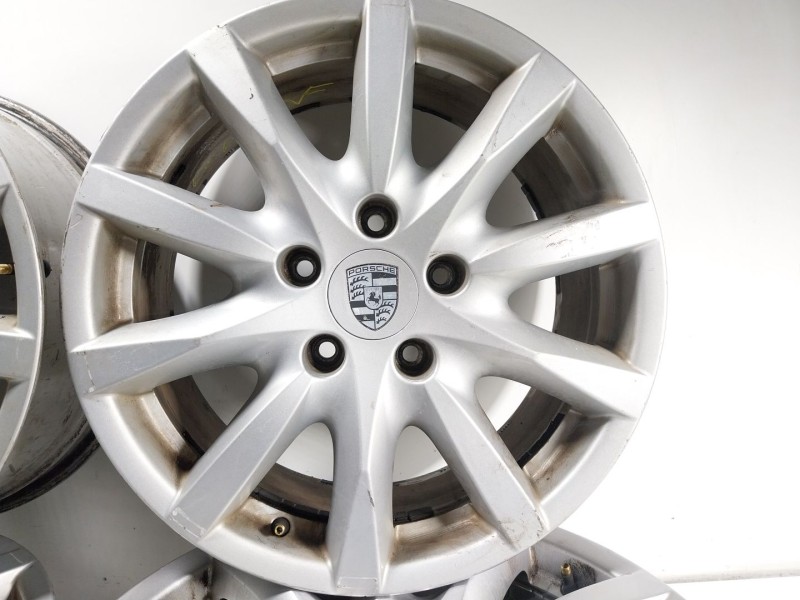 Recambio de juego llantas para porsche cayenne (92a) 3.0 diesel referencia OEM IAM  7P5601025 
