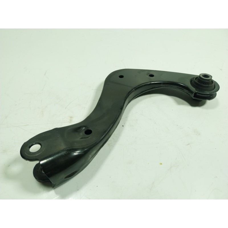Recambio de brazo suspension superior trasero izquierdo para toyota c-hr (_x1_) 1.8 hybrid (zyx10_, zyx11_) referencia OEM IAM  