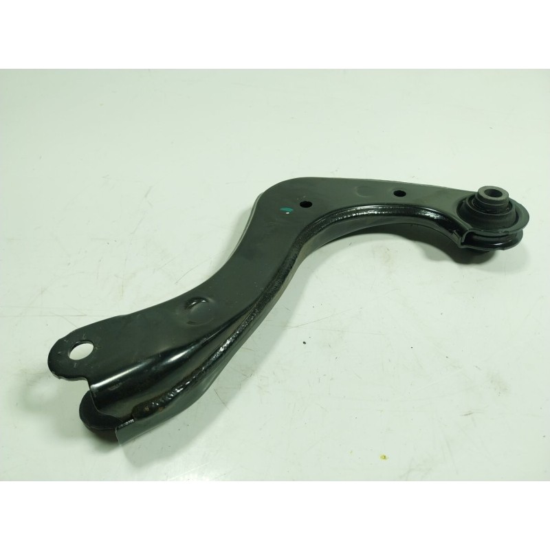 Recambio de brazo suspension superior trasero derecho para toyota c-hr (_x1_) 1.8 hybrid (zyx10_, zyx11_) referencia OEM IAM   
