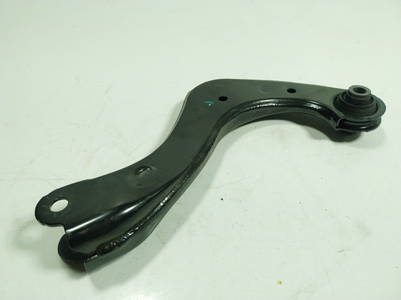 Recambio de brazo suspension superior trasero derecho para toyota c-hr (_x1_) 1.8 hybrid (zyx10_, zyx11_) referencia OEM IAM   