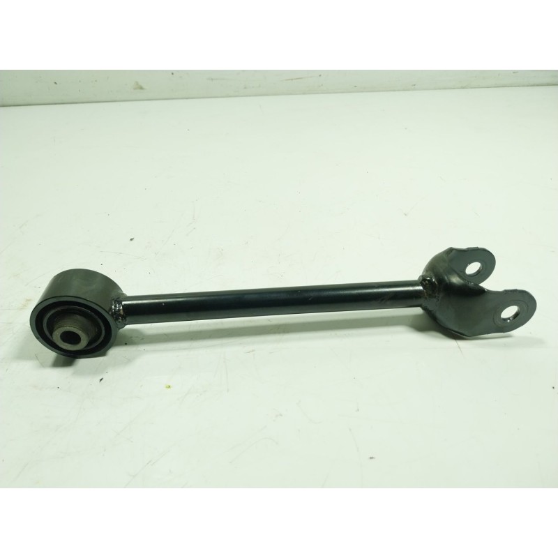 Recambio de brazo suspension inferior trasero izquierdo para toyota c-hr (_x1_) 1.8 hybrid (zyx10_, zyx11_) referencia OEM IAM  