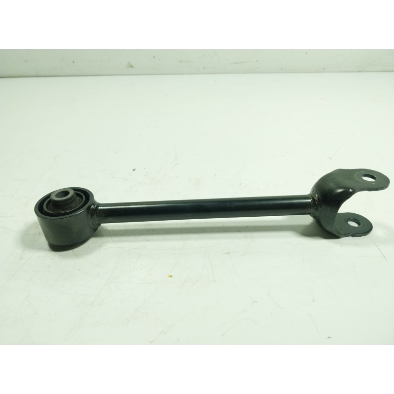 Recambio de brazo suspension inferior trasero derecho para toyota c-hr (_x1_) 1.8 hybrid (zyx10_, zyx11_) referencia OEM IAM   