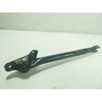 BRAZO SUSPENSION INFERIOR TRASERO DERECHO LR001175 