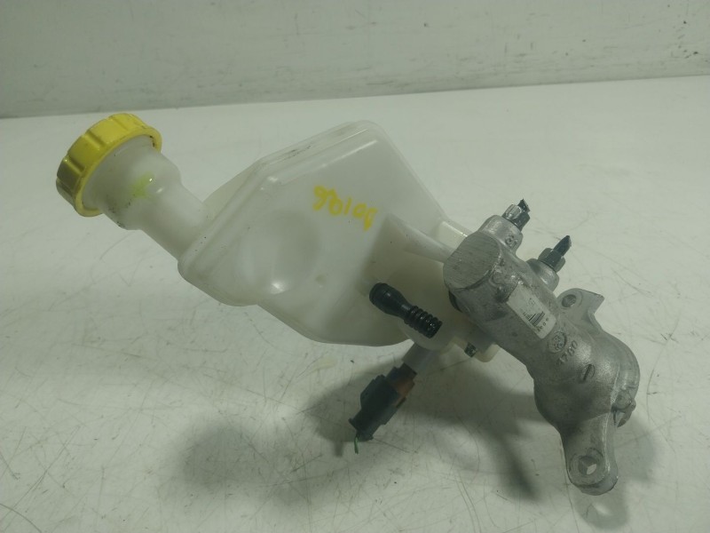 Recambio de bomba freno para citroën c4 cactus 1.2 thp 110 referencia OEM IAM  32069745 