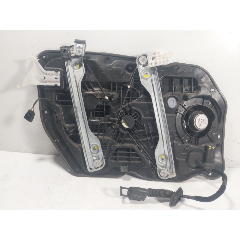 Recambio de elevalunas delantero derecho para kia cee´d (jd) 1.4 crdi 90 referencia OEM IAM  82480A2111 