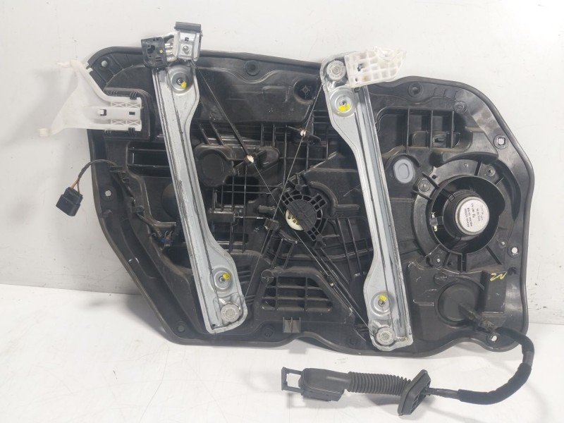 Recambio de elevalunas delantero derecho para kia cee´d (jd) 1.4 crdi 90 referencia OEM IAM  82480A2111 