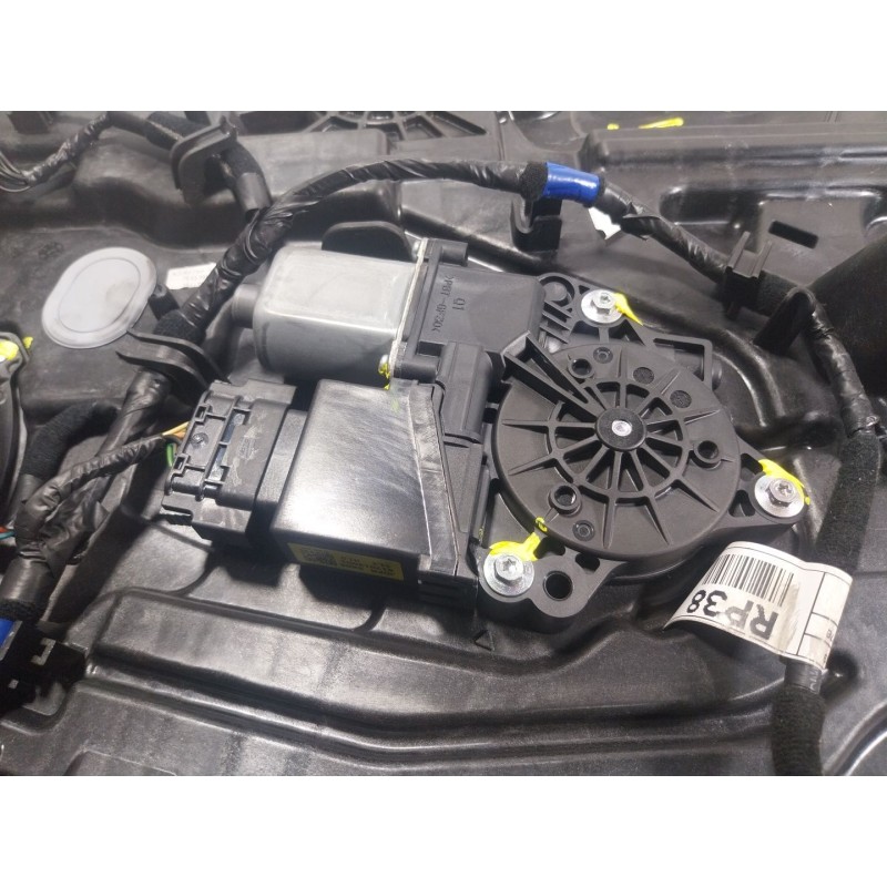 Recambio de elevalunas delantero derecho para kia cee´d (jd) 1.4 crdi 90 referencia OEM IAM  82480A2111 