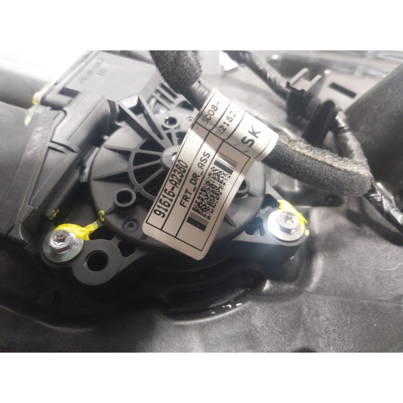 Recambio de elevalunas delantero derecho para kia cee´d (jd) 1.4 crdi 90 referencia OEM IAM  82480A2111 