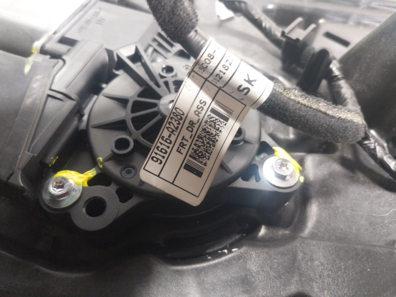Recambio de elevalunas delantero derecho para kia cee´d (jd) 1.4 crdi 90 referencia OEM IAM  82480A2111 