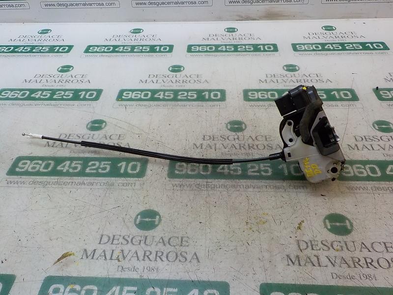 Recambio de cerradura puerta delantera derecha para opel insignia berlina 2.0 16v cdti referencia OEM IAM 13579519  