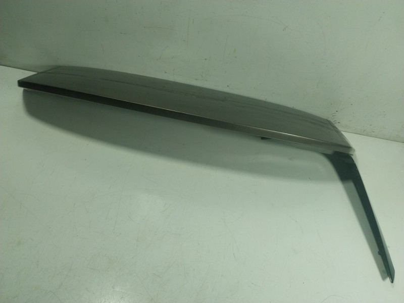 Recambio de aleron trasero para hyundai tucson (nx4e, nx4a) 1.6 t-gdi referencia OEM IAM  87210N7000 