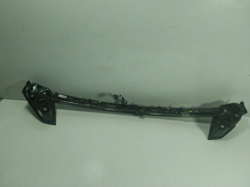 Recambio de piloto trasero central para hyundai tucson (nx4e, nx4a) 1.6 t-gdi referencia OEM IAM  92403N7120 