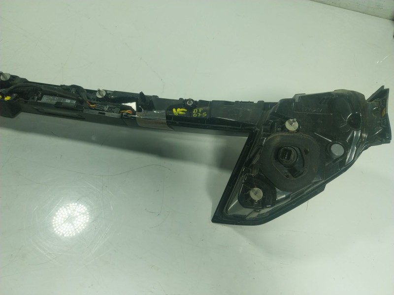 Recambio de piloto trasero central para hyundai tucson (nx4e, nx4a) 1.6 t-gdi referencia OEM IAM  92403N7120 