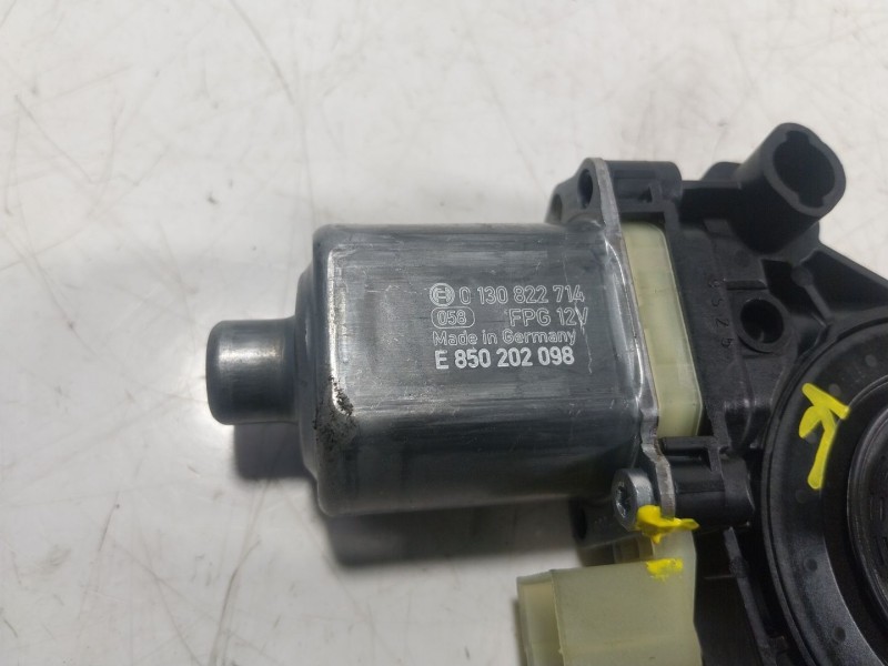 Recambio de motor elevalunas delantero derecho para volkswagen golf viii (cd1, da1) 1.0 tsi referencia OEM IAM  5Q0959802A 
