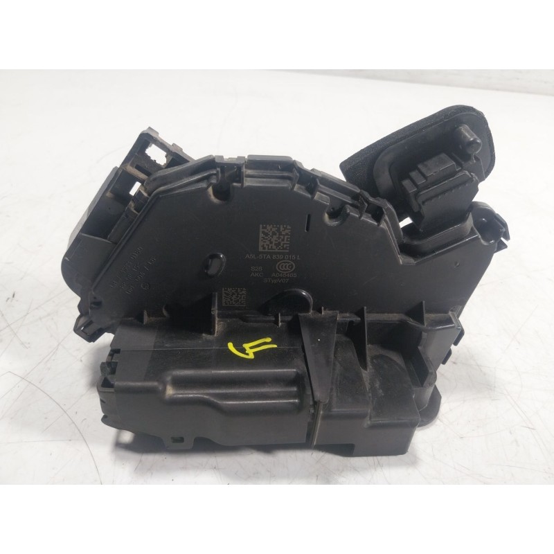 Recambio de cerradura puerta trasera izquierda para volkswagen golf viii (cd1, da1) 1.0 tsi referencia OEM IAM  5TA839015L 