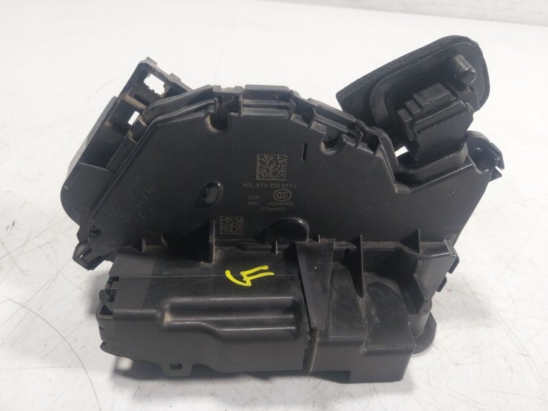 Recambio de cerradura puerta trasera izquierda para volkswagen golf viii (cd1, da1) 1.0 tsi referencia OEM IAM  5TA839015L 