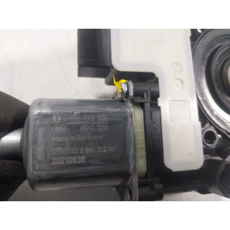 Recambio de motor elevalunas trasero derecho para volkswagen golf viii (cd1, da1) 1.0 tsi referencia OEM IAM  5Q0959407G 