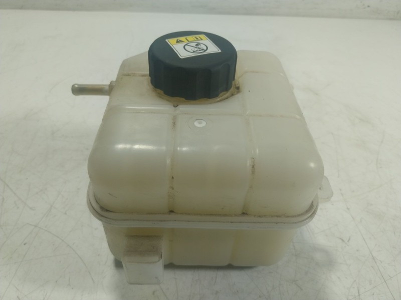 Recambio de deposito expansion para ssangyong tivoli 1.6 xdi 160 referencia OEM IAM  2161035002 