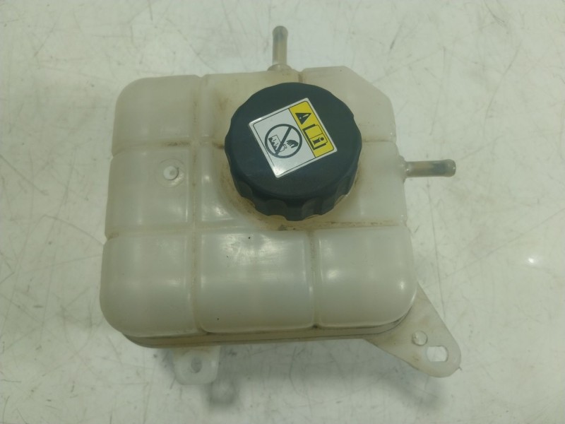 Recambio de deposito expansion para ssangyong tivoli 1.6 xdi 160 referencia OEM IAM  2161035002 