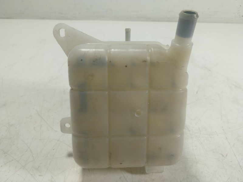 Recambio de deposito expansion para ssangyong tivoli 1.6 xdi 160 referencia OEM IAM  2161035002 