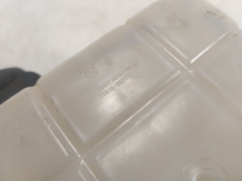 Recambio de deposito expansion para ssangyong tivoli 1.6 xdi 160 referencia OEM IAM  2161035002 