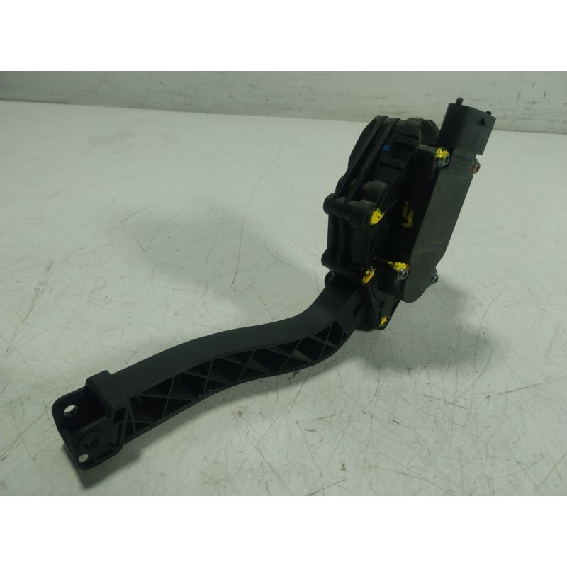 Recambio de potenciometro pedal para ssangyong tivoli 1.6 xdi 160 referencia OEM IAM  2055035000 