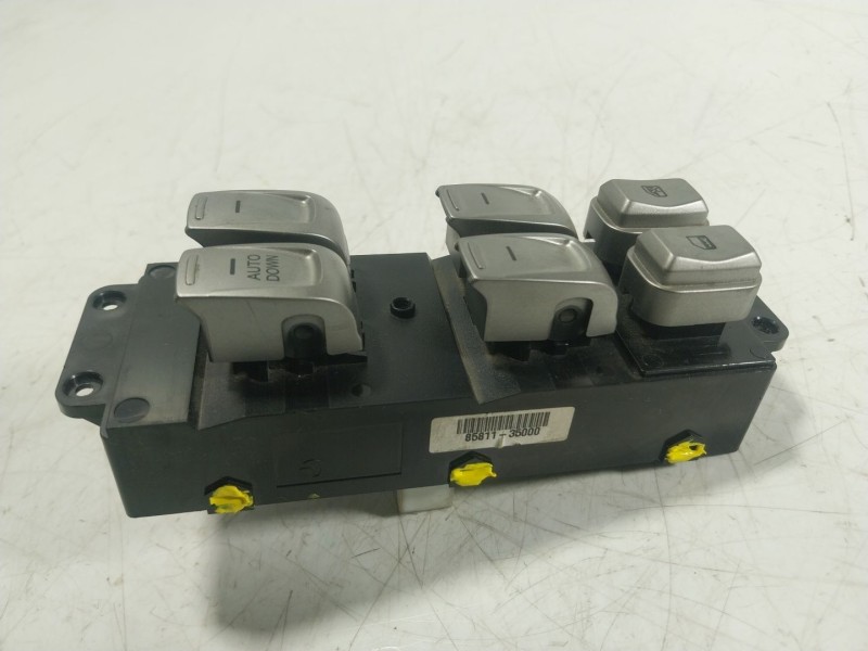 Recambio de mando elevalunas delantero izquierdo para ssangyong tivoli 1.6 xdi 160 referencia OEM IAM  8581135000 