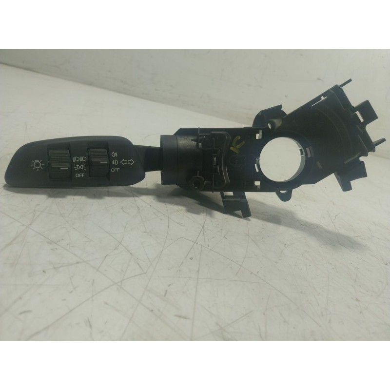 Recambio de mando luces para ssangyong tivoli 1.6 xdi 160 referencia OEM IAM  8591035440 