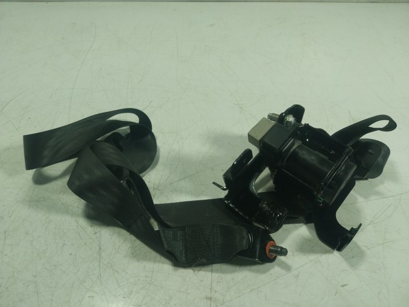 Recambio de cinturon seguridad trasero derecho para kia cee´d (jd) 1.4 crdi 90 referencia OEM IAM  89820A6000 