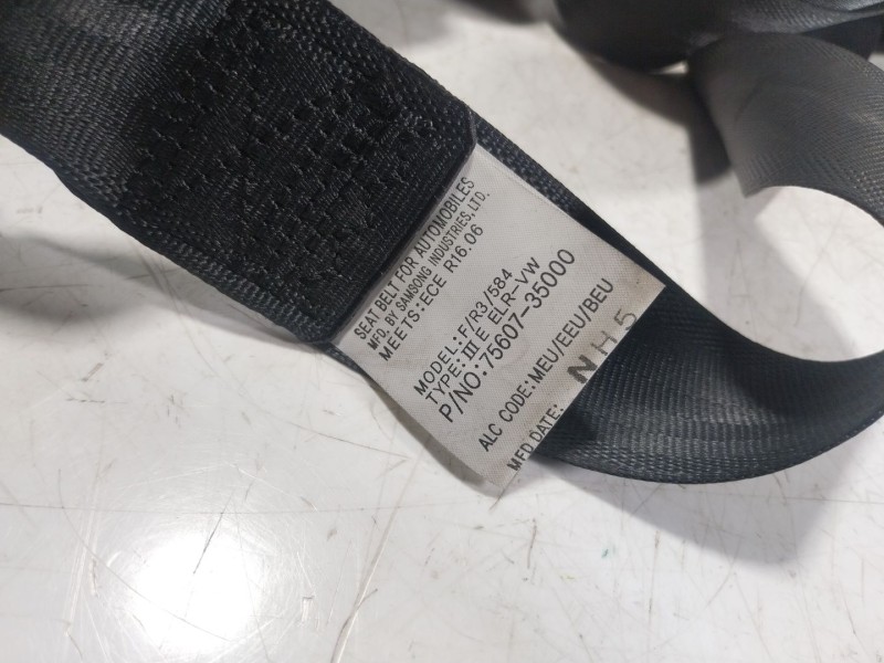 Recambio de cinturon seguridad trasero derecho para ssangyong tivoli 1.6 xdi 160 referencia OEM IAM  7560735000 