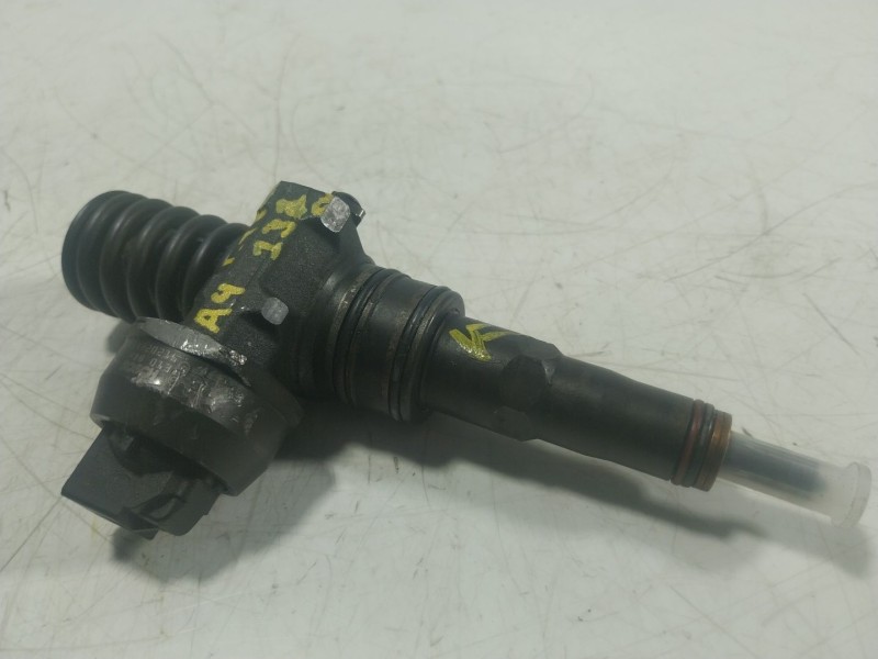 Recambio de inyector para audi a4 avant (8e) 1.9 tdi referencia OEM IAM  038130074BA 