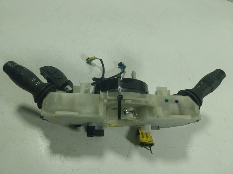 Recambio de mando luces para renault scénic iii (jz0/1_) 1.2 tce referencia OEM IAM 255670019R 255670019R 