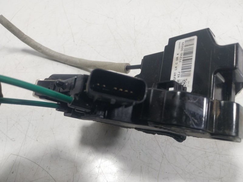 Recambio de cerradura puerta delantera izquierda para ssangyong tivoli 1.6 xdi 160 referencia OEM IAM  7121035020 