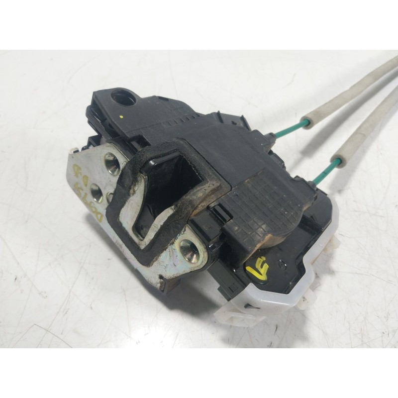 Recambio de cerradura puerta delantera derecha para ssangyong tivoli 1.6 xdi 160 referencia OEM IAM  7122035000 