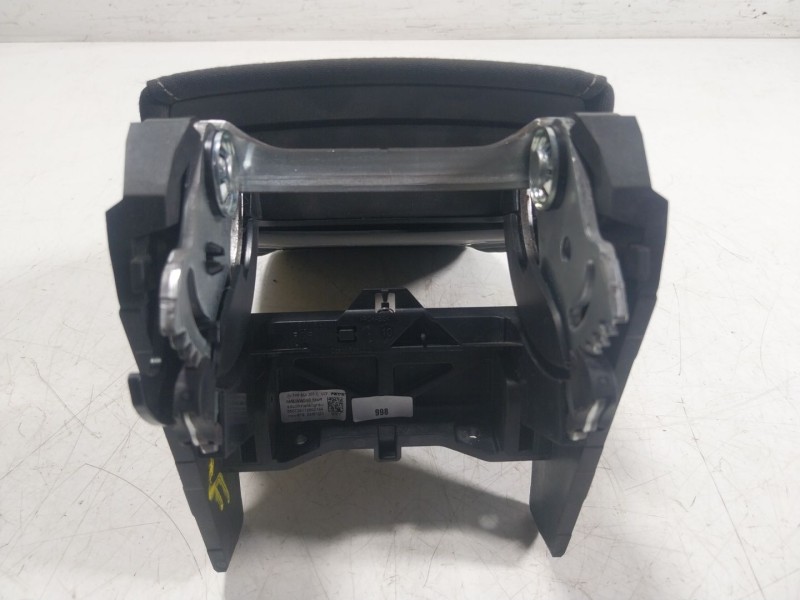 Recambio de apoyabrazos central para volkswagen golf viii (cd1, da1) 1.0 tsi referencia OEM IAM  5H0864207C 