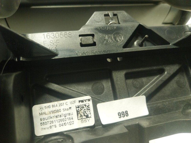 Recambio de apoyabrazos central para volkswagen golf viii (cd1, da1) 1.0 tsi referencia OEM IAM  5H0864207C 